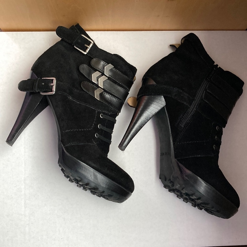 Nine West Black Boots. Sz 7